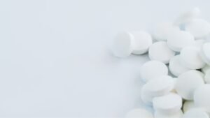 Se o médico que lhe assiste pelo SUS, prescreveu o tratamento com o medicamento Ixazomibe (Ninlaro), cumprindo alguns requisitos, o SUS deve fornecer a medicação para seu tratamento.