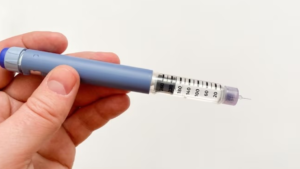 Se o médico prescreveu o tratamento com Ofatumumabe (Kesimpta), o paciente tem direito a ter acesso à medicação para seu tratamento.